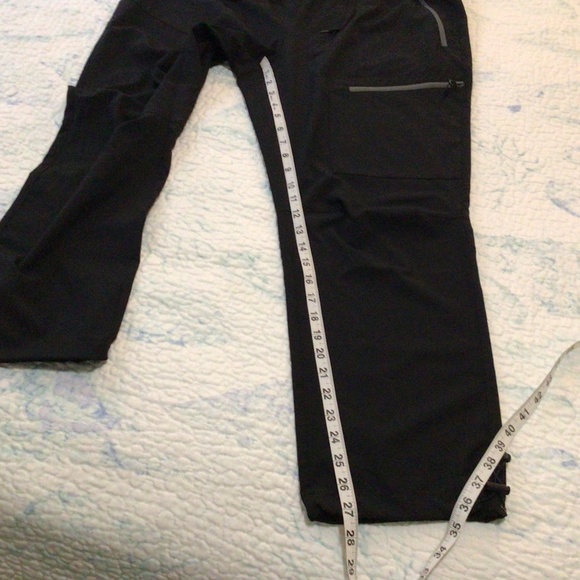 NWOT Baleaf Women’s Hiking Pants - Picture 11 of 11